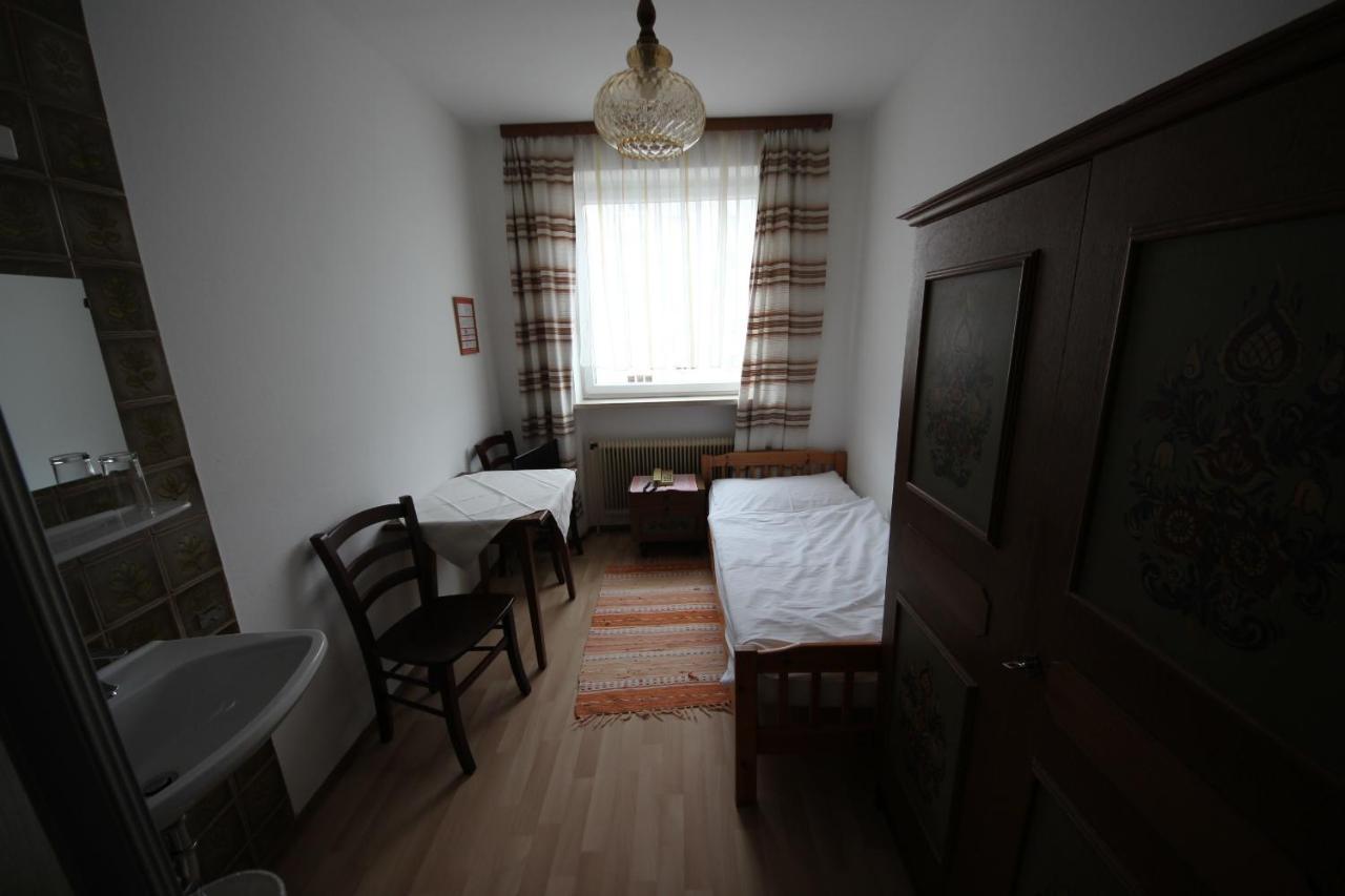 Hotel Kleinmuenchen Linz Bagian luar foto