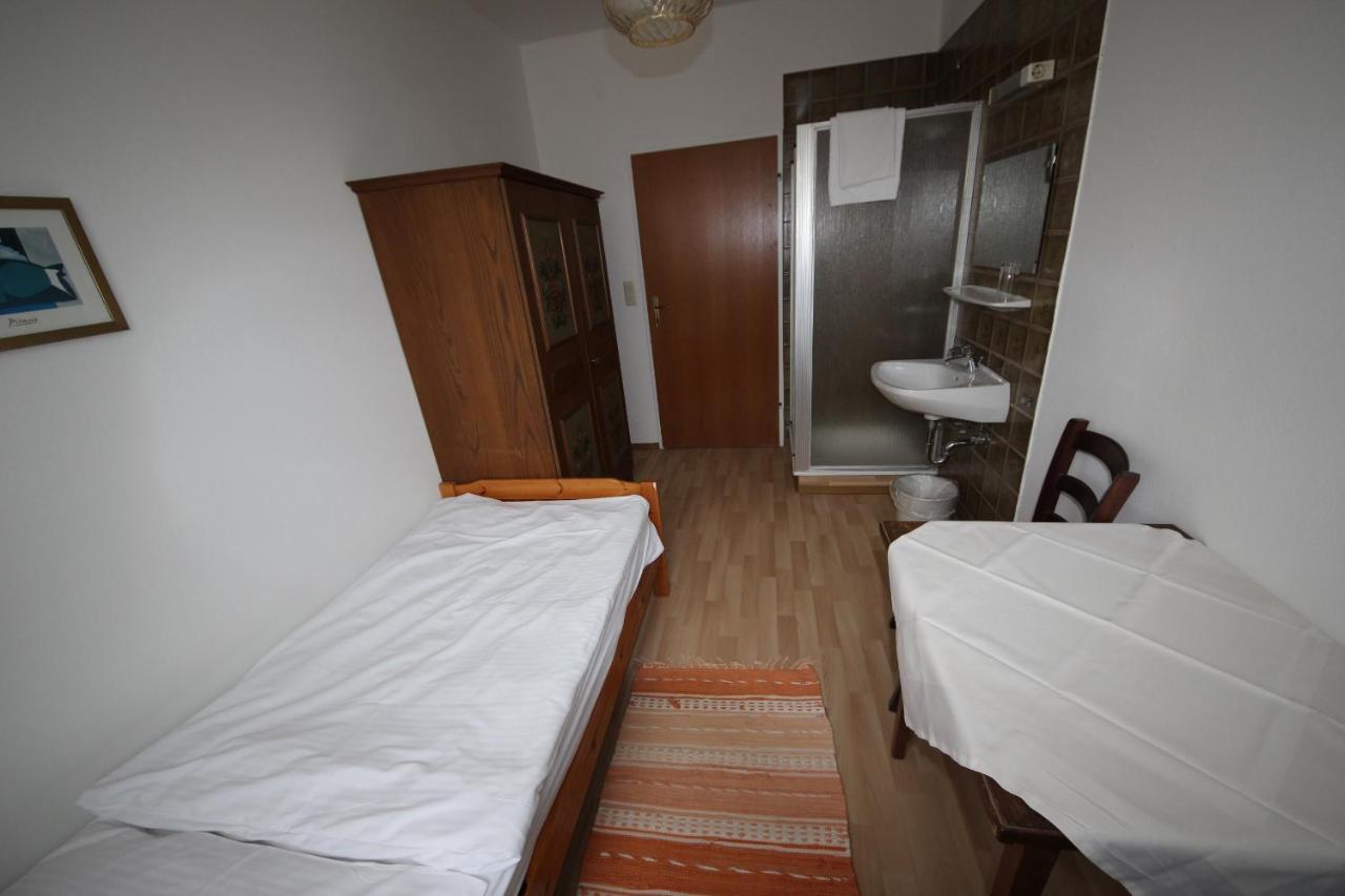 Hotel Kleinmuenchen Linz Bagian luar foto