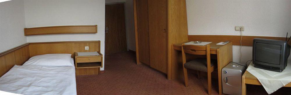 Hotel Kleinmuenchen Linz Bagian luar foto