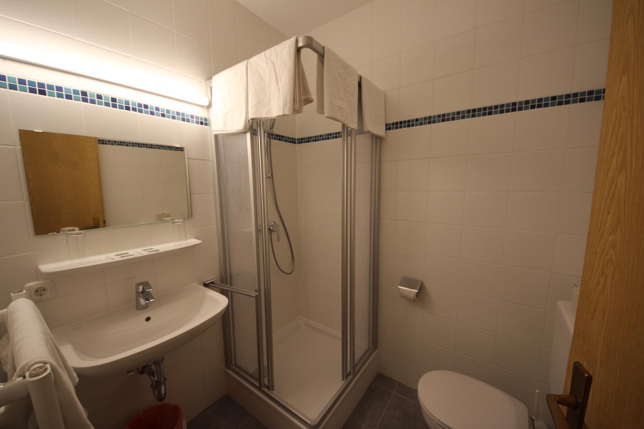 Hotel Kleinmuenchen Linz Bagian luar foto