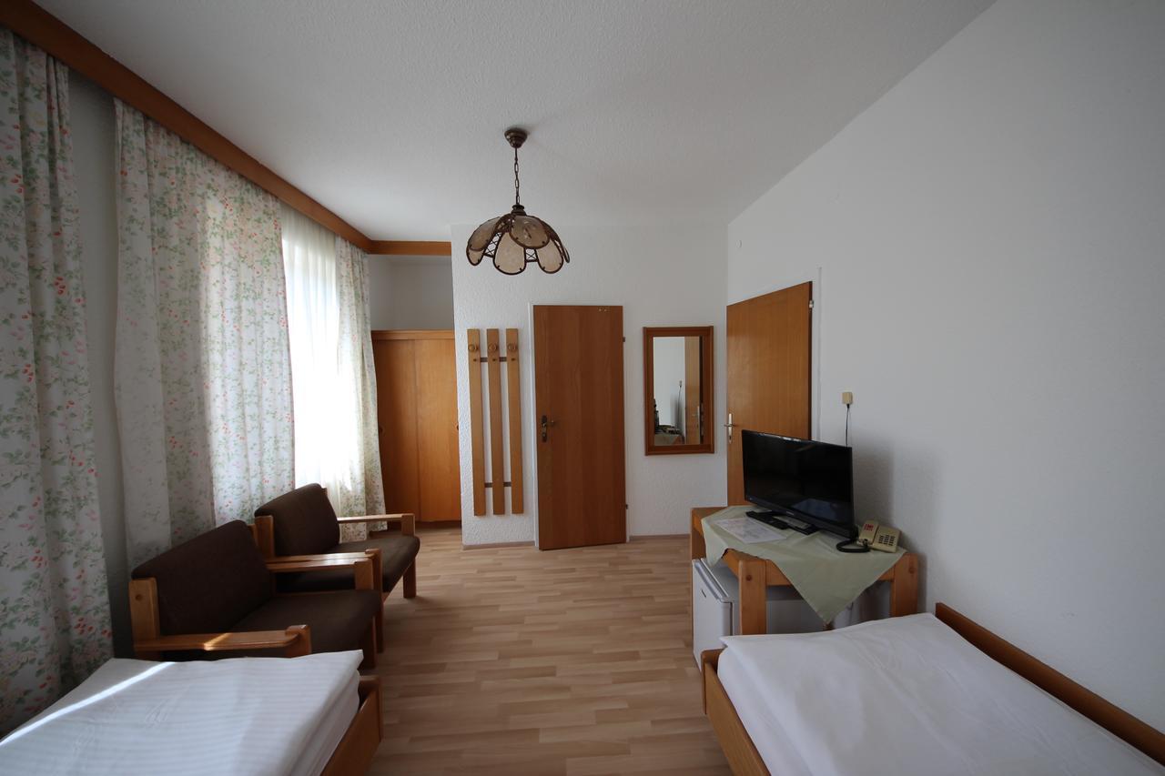 Hotel Kleinmuenchen Linz Bagian luar foto