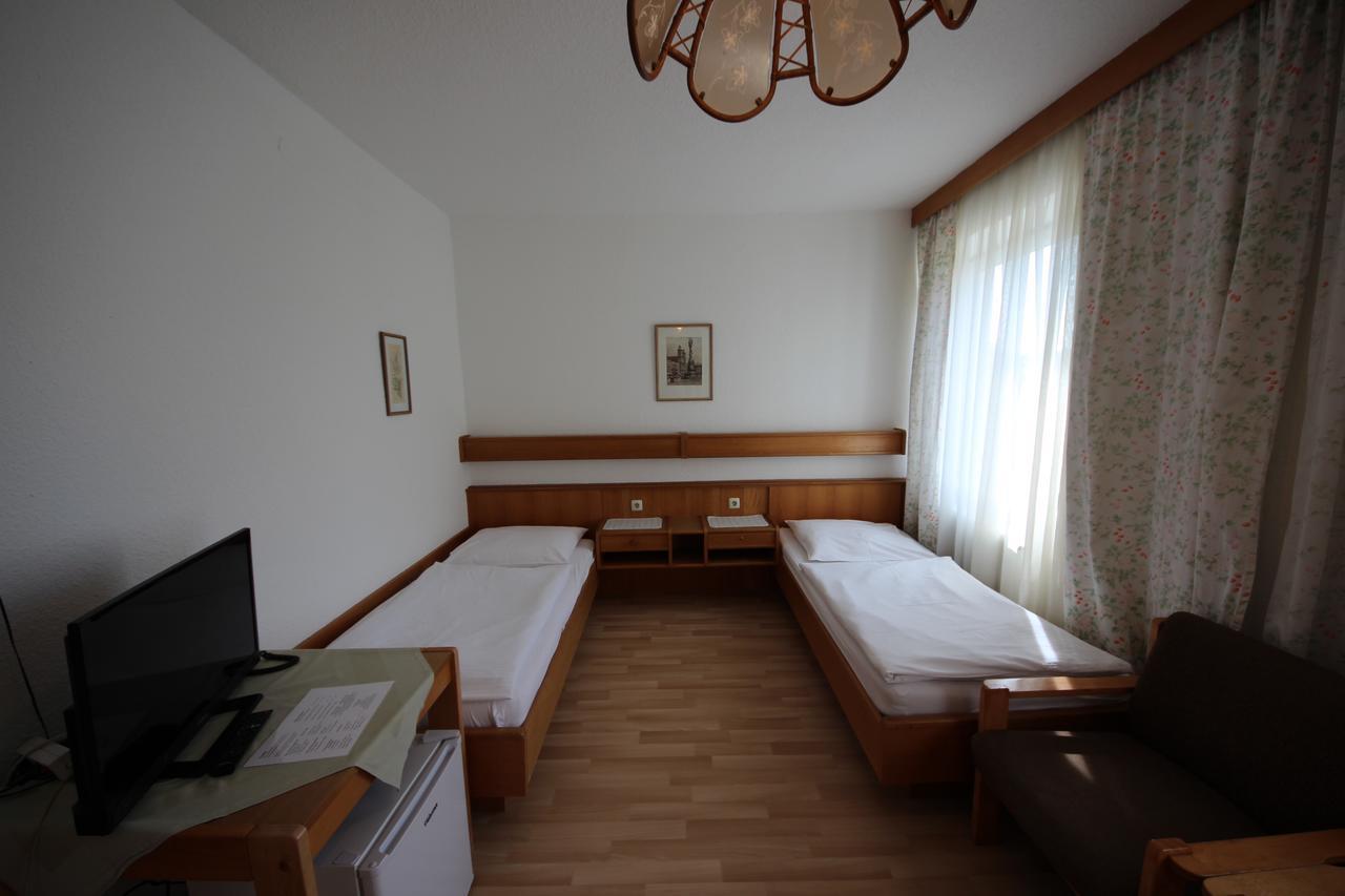 Hotel Kleinmuenchen Linz Bagian luar foto