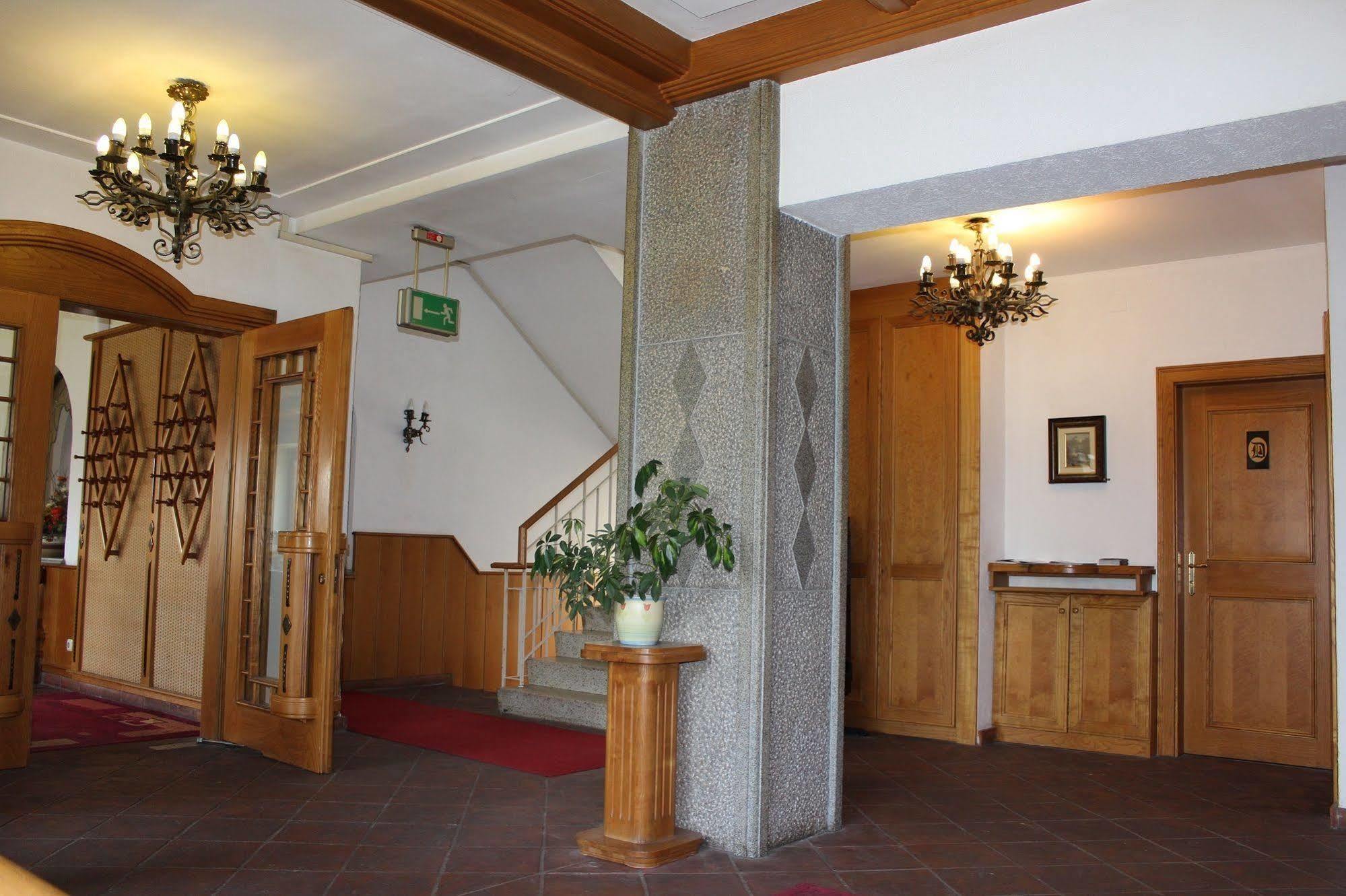 Hotel Kleinmuenchen Linz Bagian luar foto