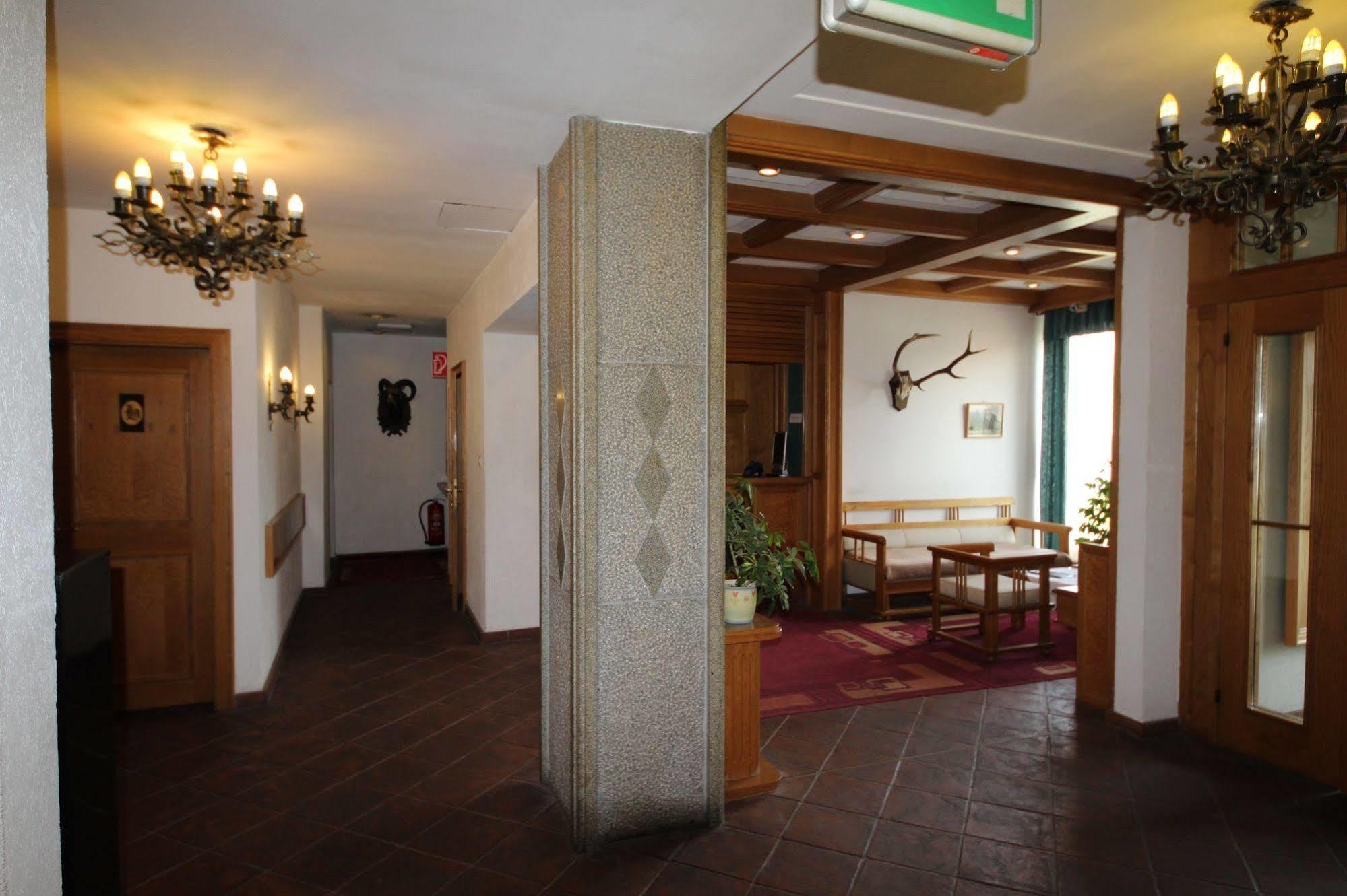 Hotel Kleinmuenchen Linz Bagian luar foto